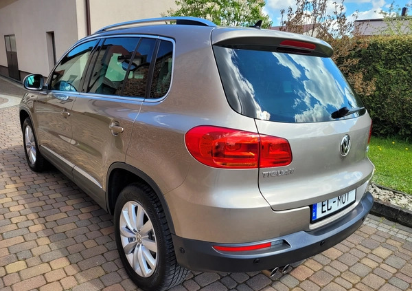 Volkswagen Tiguan cena 59800 przebieg: 140000, rok produkcji 2013 z Drezdenko małe 704